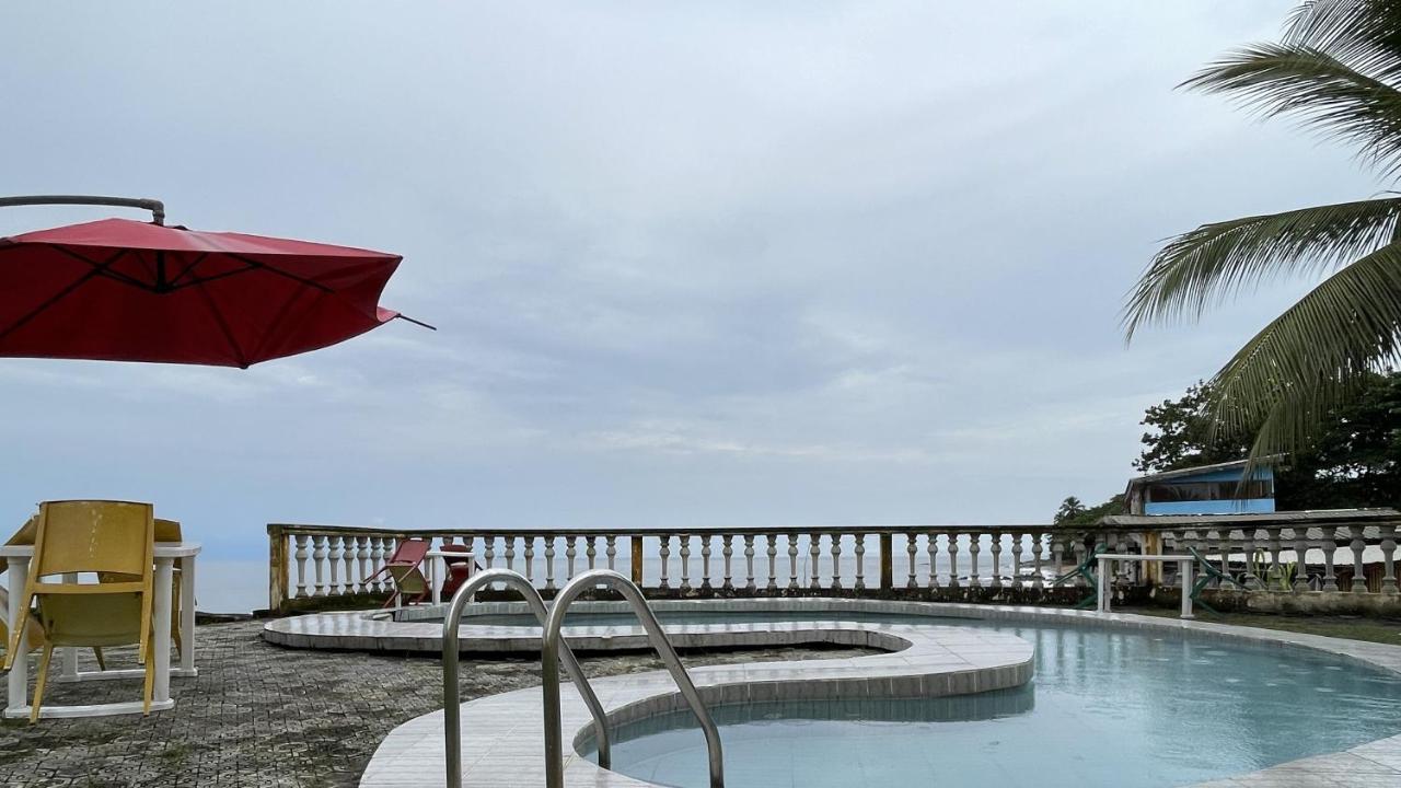Hotel Les Polygones Kribi Esterno foto